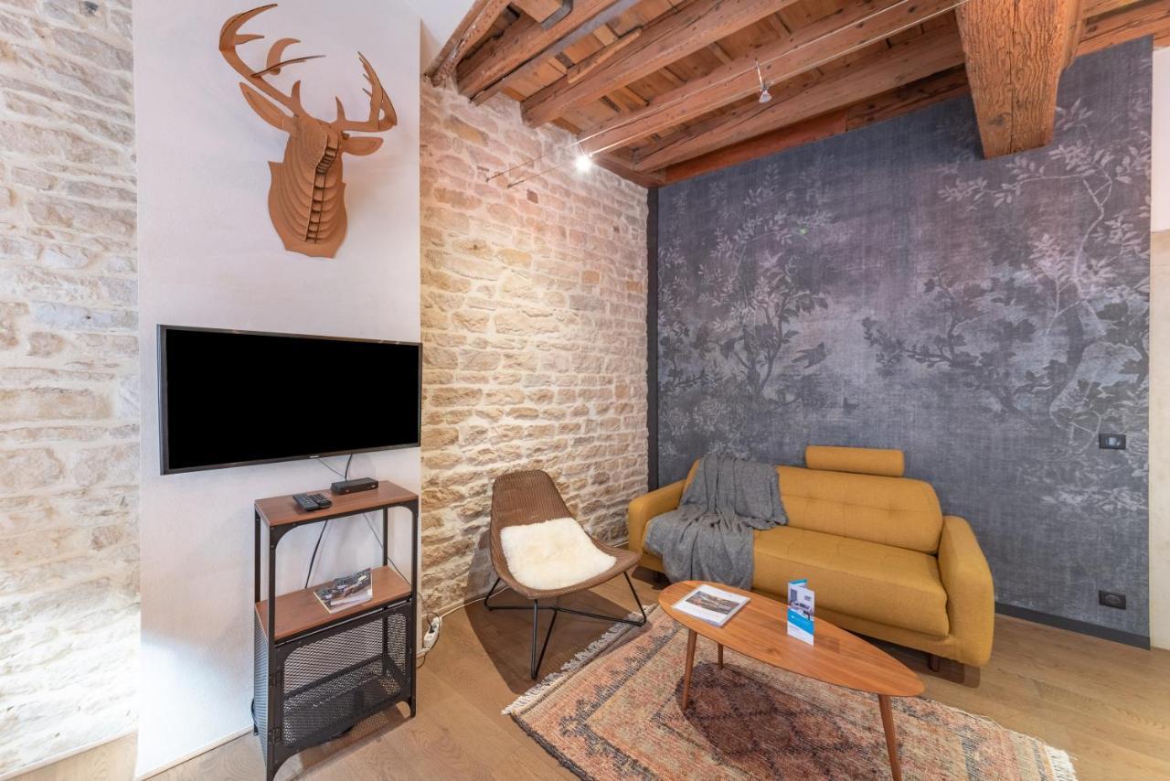L'Authentique - Au Coeur De Lyon Apartamento Exterior foto